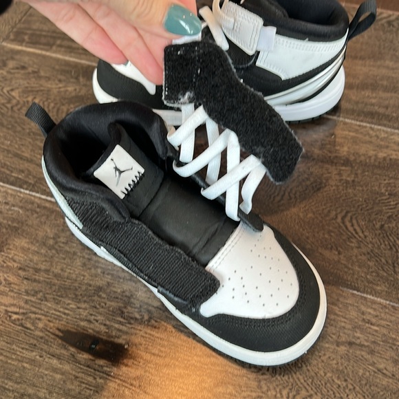 Jordan 1 MID RM Easyon - Picture 7 of 8